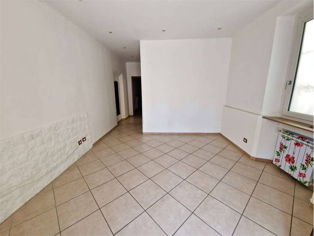 Appartamento a Cuveglio in Via Vidoletti - Foto 4