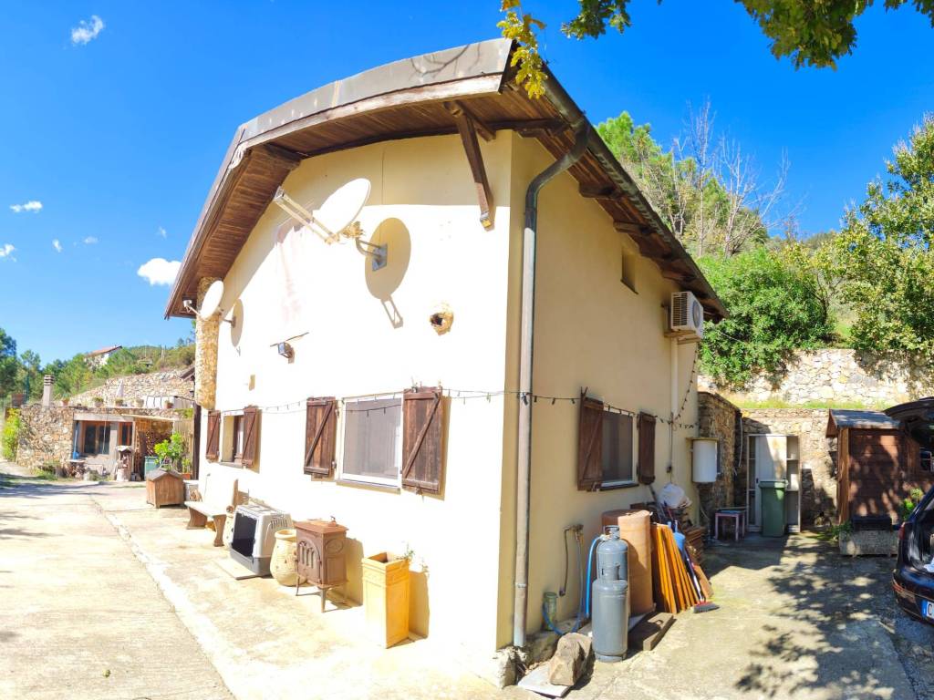 Rustico / casale a Varazze in Via San Giacomo - Foto 2
