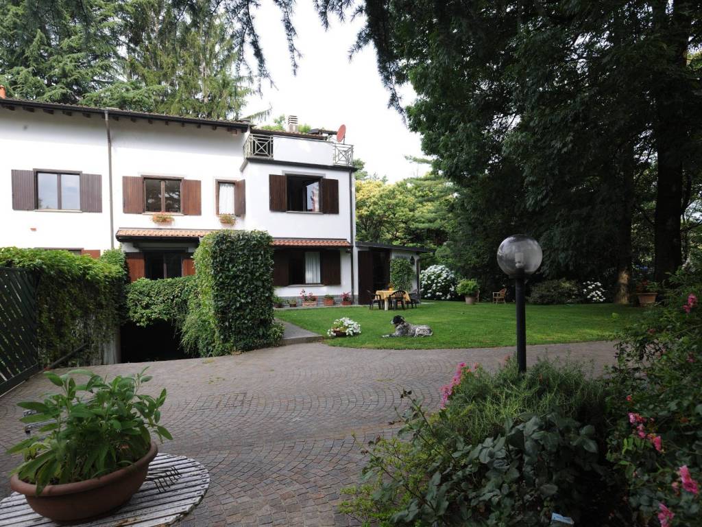 Villa a Varese in Via del Casluncio - Foto 2
