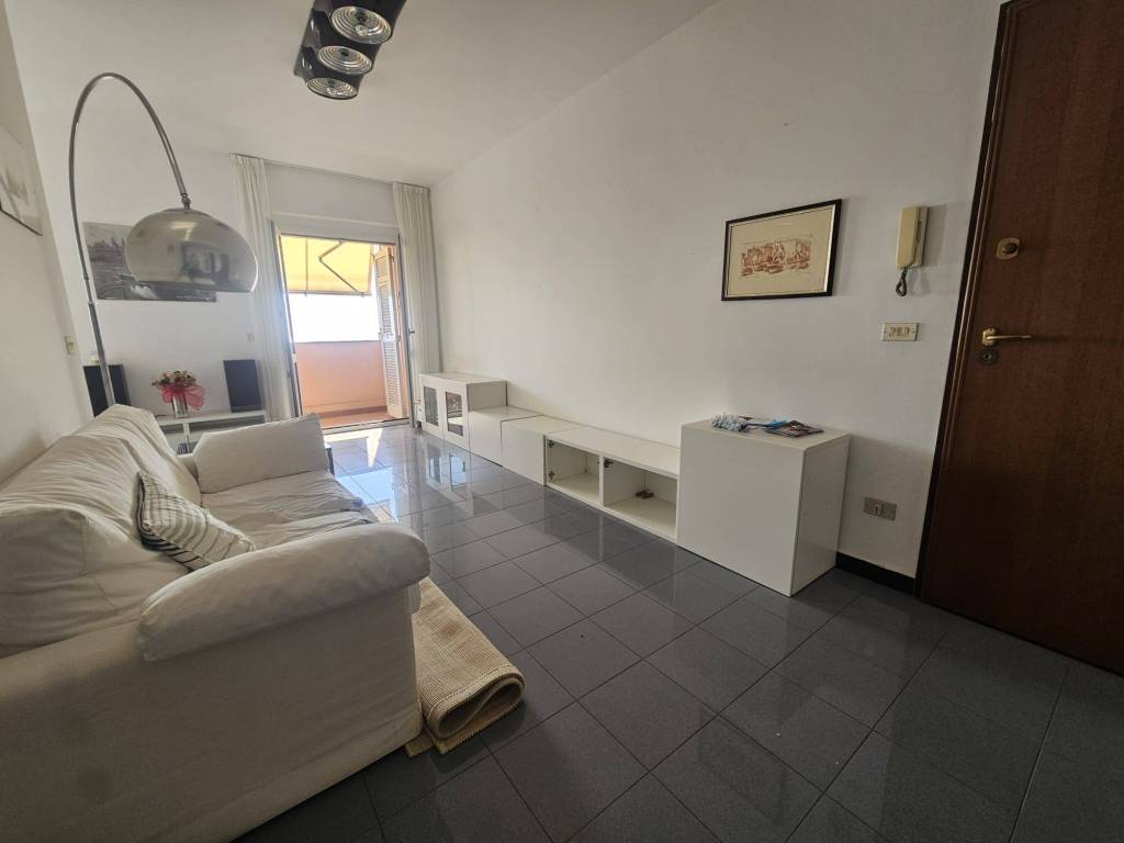 Appartamento a Genova in Via Pietro Nenni - Foto 3