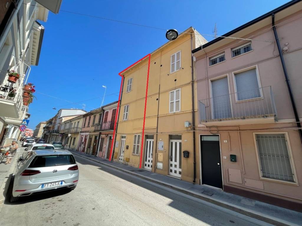Casa indipendente a Civitanova marche in Via Piave, 25 - Foto 5