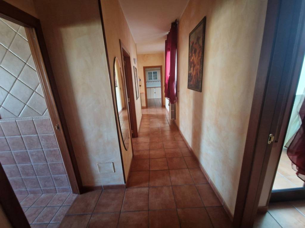 Casa indipendente a Turi in Via Francesco Valentini, 28 - Foto 4