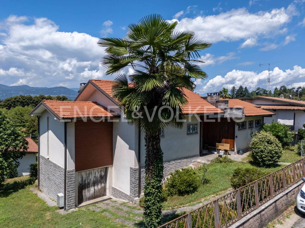 Villa a Ispra in Via Francia, 44 - Foto 2