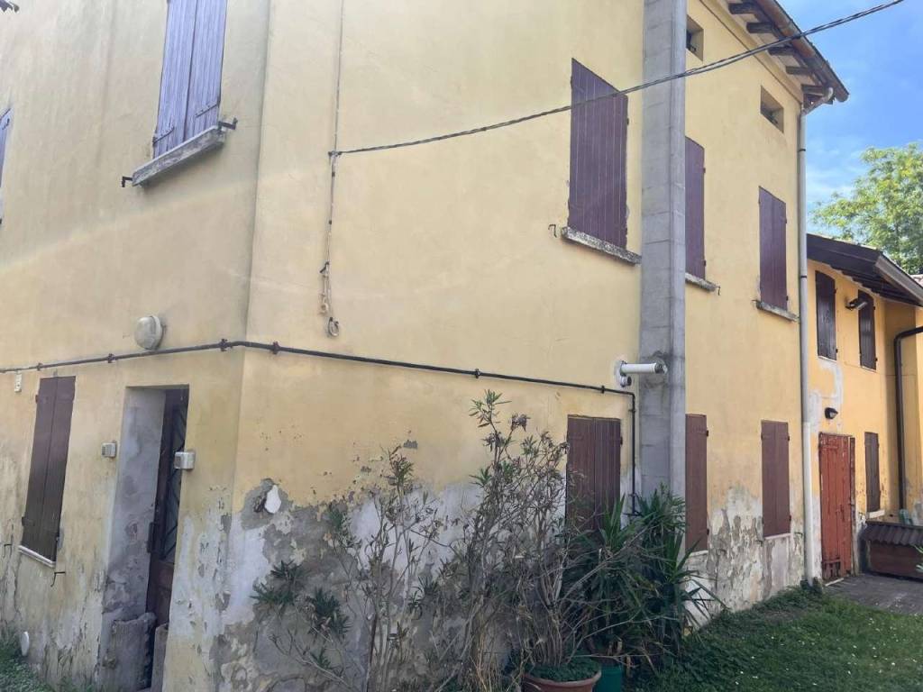 Casa indipendente a Reggio emilia in via Tresinaro - Foto 5