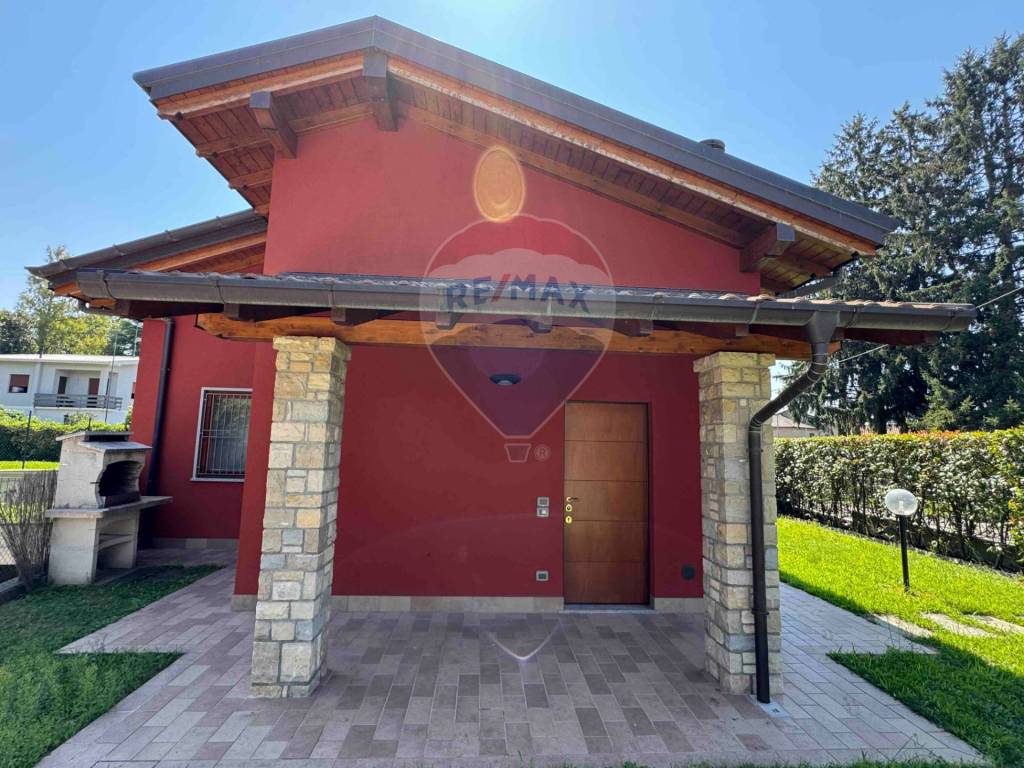 Villa a Viggiù in Via Monte Generoso, 3 - Foto 2