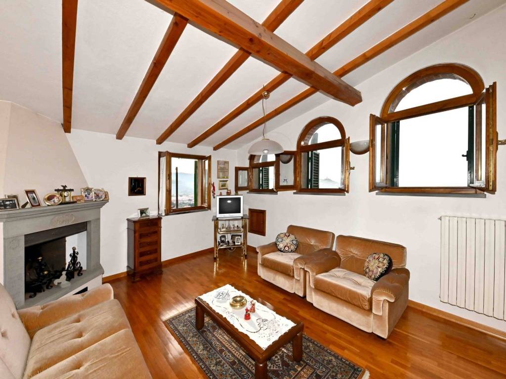 Appartamento a Castiglion fiorentino in Via Roma - Foto 2