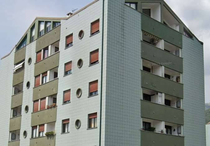 Appartamento a Erba in Via Giacomo Leopardi - Foto 5