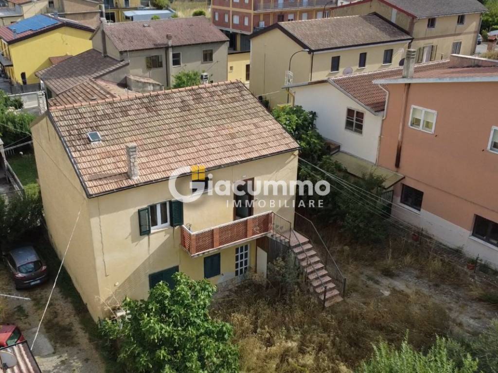 Villetta a schiera a Avigliano in Via Sinni - Foto 3