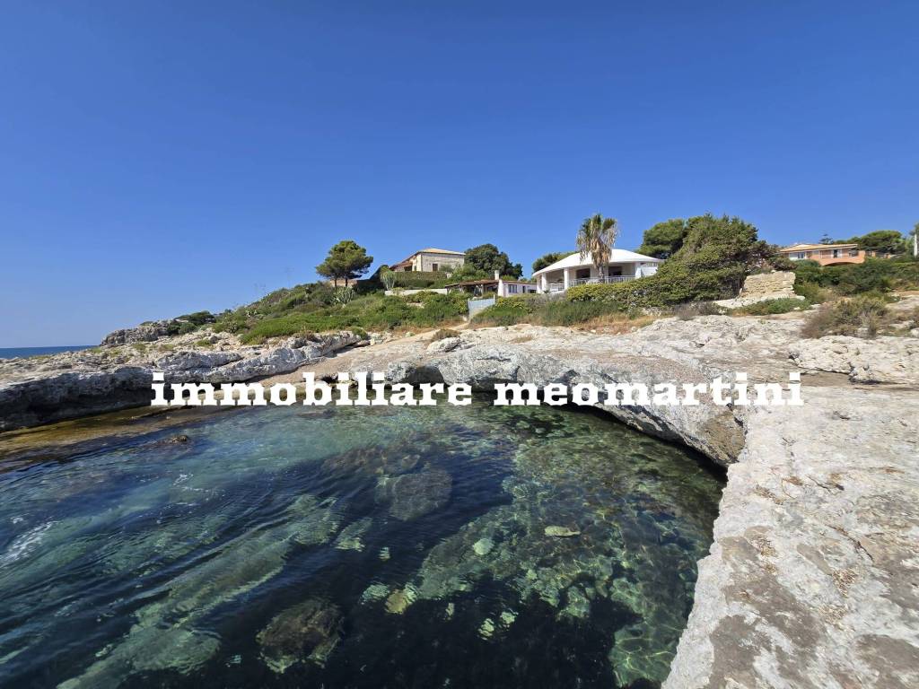 Villa a Siracusa in Via Lago di Como, 2 - Foto 3