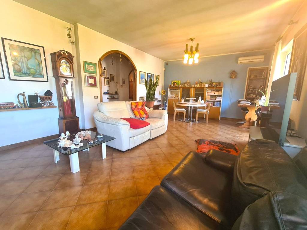 Villa a Cisano sul neva in Località Martinetto - Foto 2