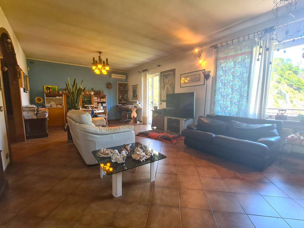 Villa a Cisano sul neva in Località Martinetto - Foto 3
