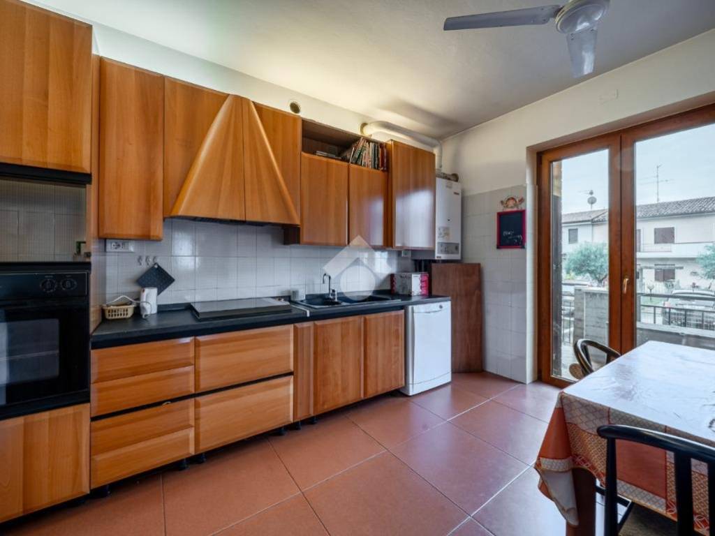 Villa a Verona in Strada la Rizza, 113 - Foto 3