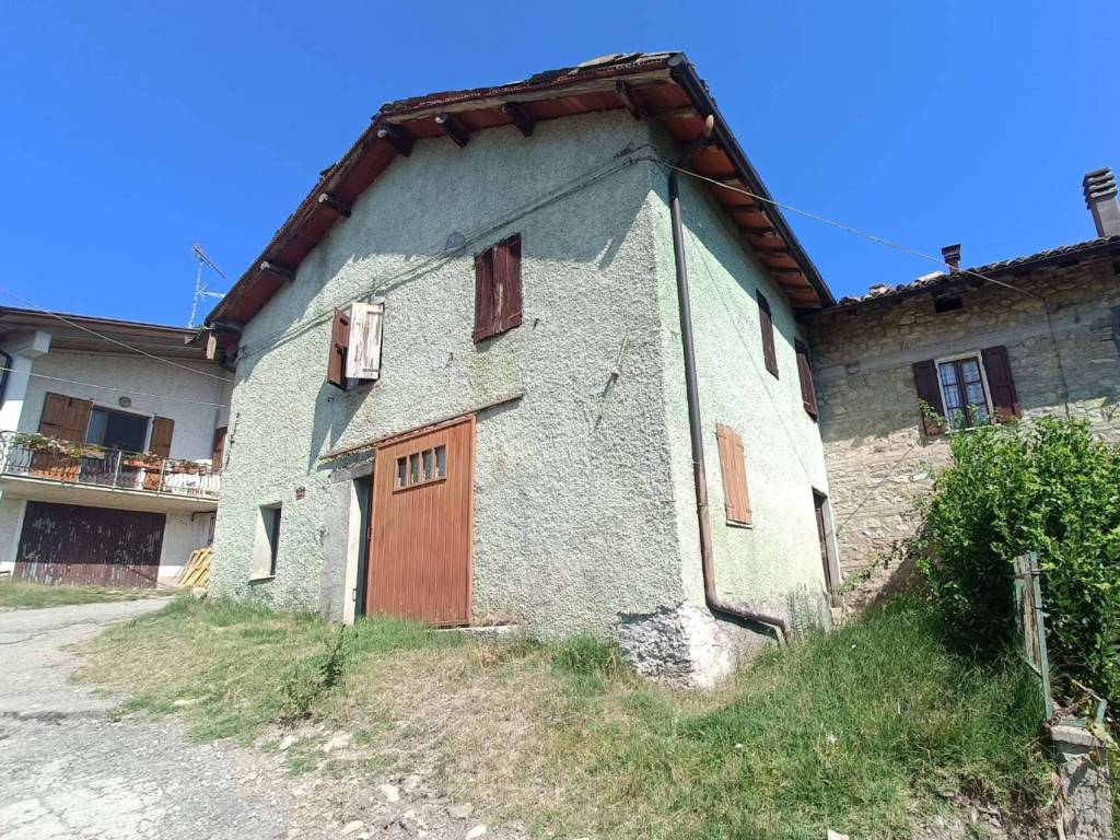 Casa indipendente a Vetto in via Caiola 6 - Foto 2