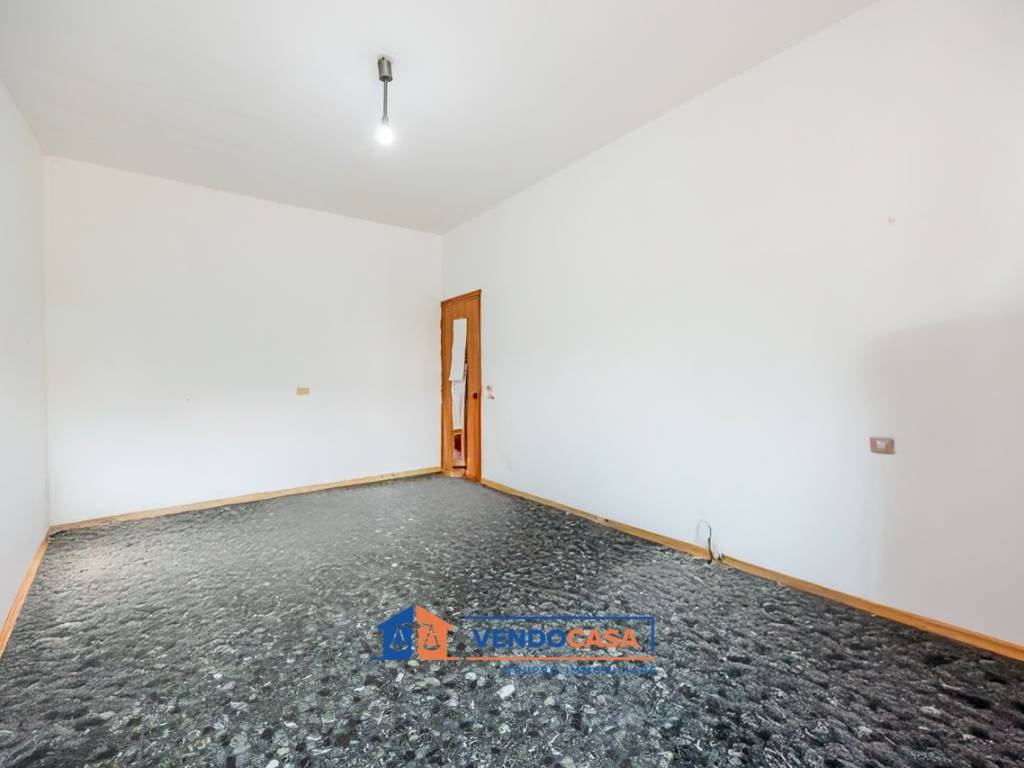 Appartamento a Albenga in Via Tiziano, 21 - Foto 5