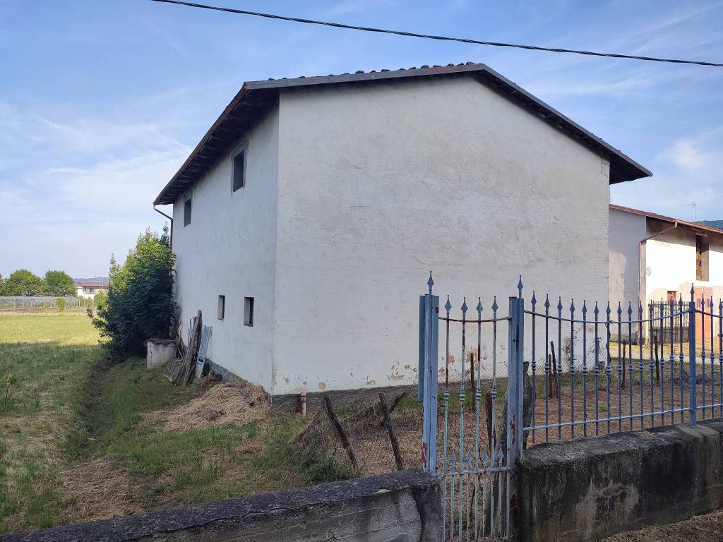 Immobile a Revello in Via Vecchia della Valle, 26 - Foto 3