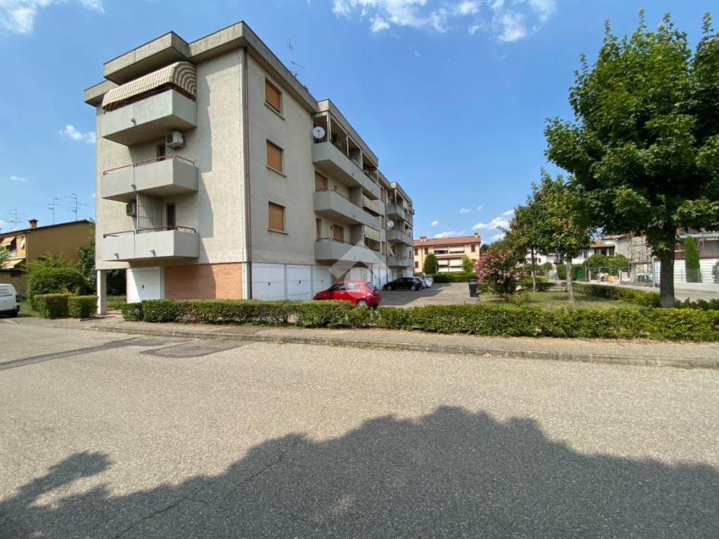 Appartamento a Castelnovo di sotto in Via Aldo Moro, 1 - Foto 3