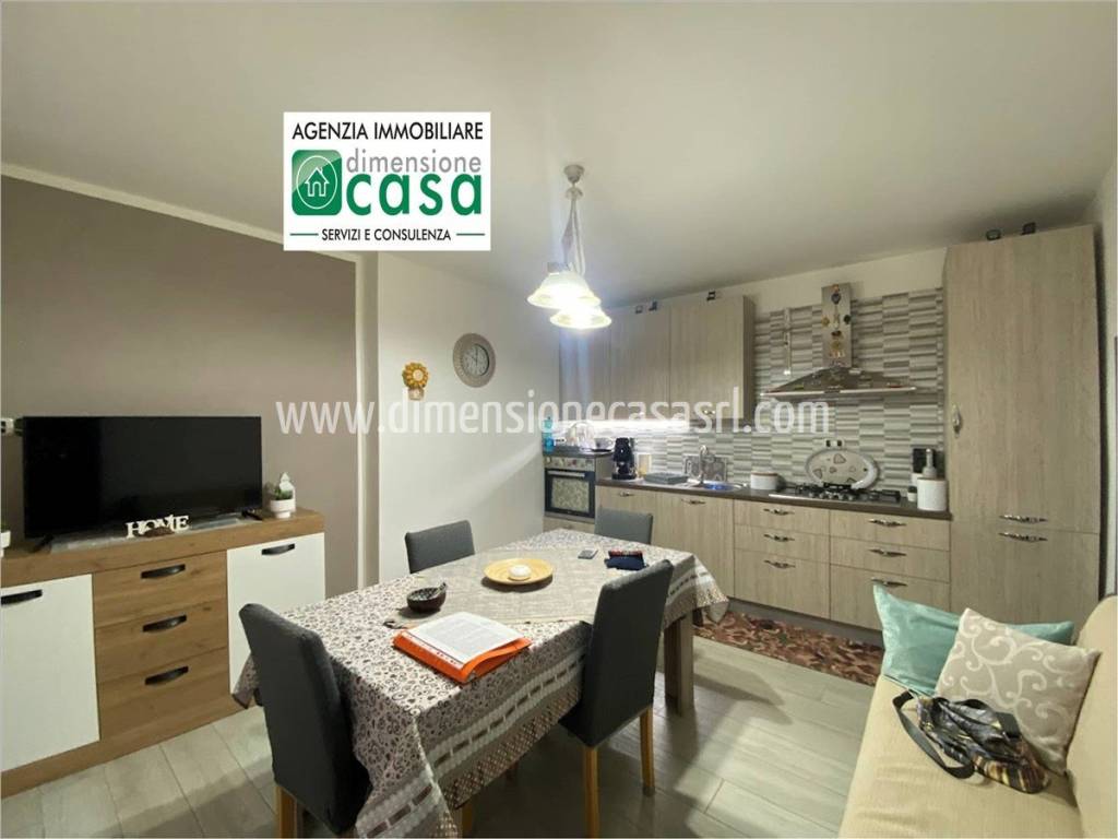 Casa indipendente a San cataldo in Via Nuova, 21 - Foto 2