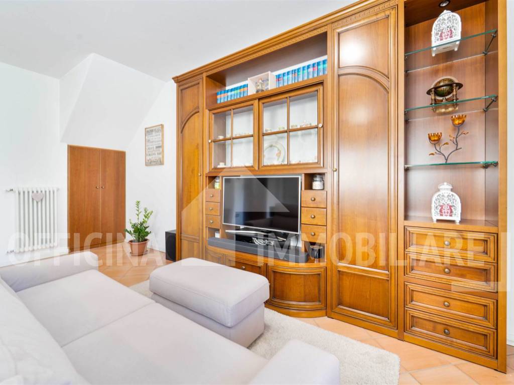 Villa a Novate mezzola in Via Delle Vigne - Foto 4