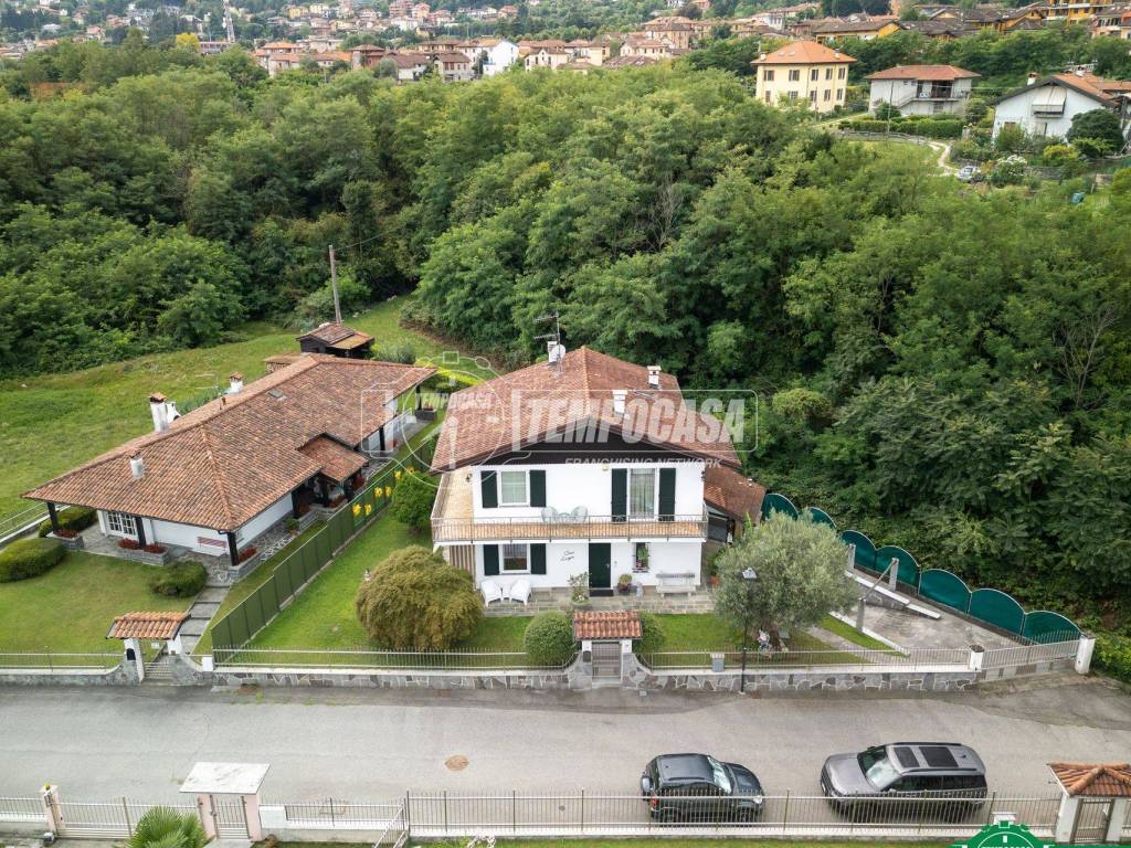 Villa a Baveno in SS33 del Sempione 43 - Foto 3