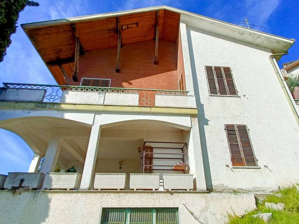 Casa indipendente a Fossombrone in Viale Italia - Foto 3