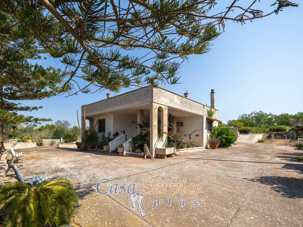 Casa indipendente a Parabita in Strada Vicinale Bischiazzi - Foto 2