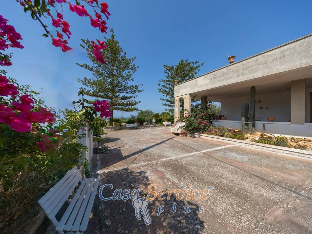 Casa indipendente a Parabita in Strada Vicinale Bischiazzi - Foto 4