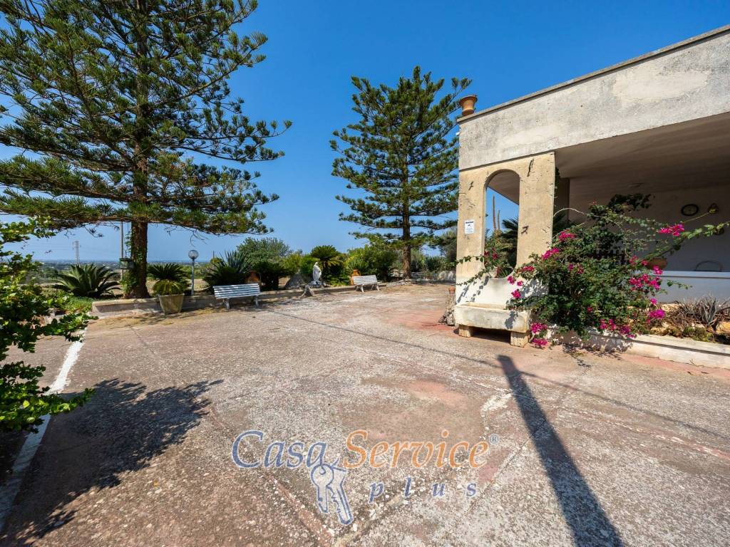 Casa indipendente a Parabita in Strada Vicinale Bischiazzi - Foto 5