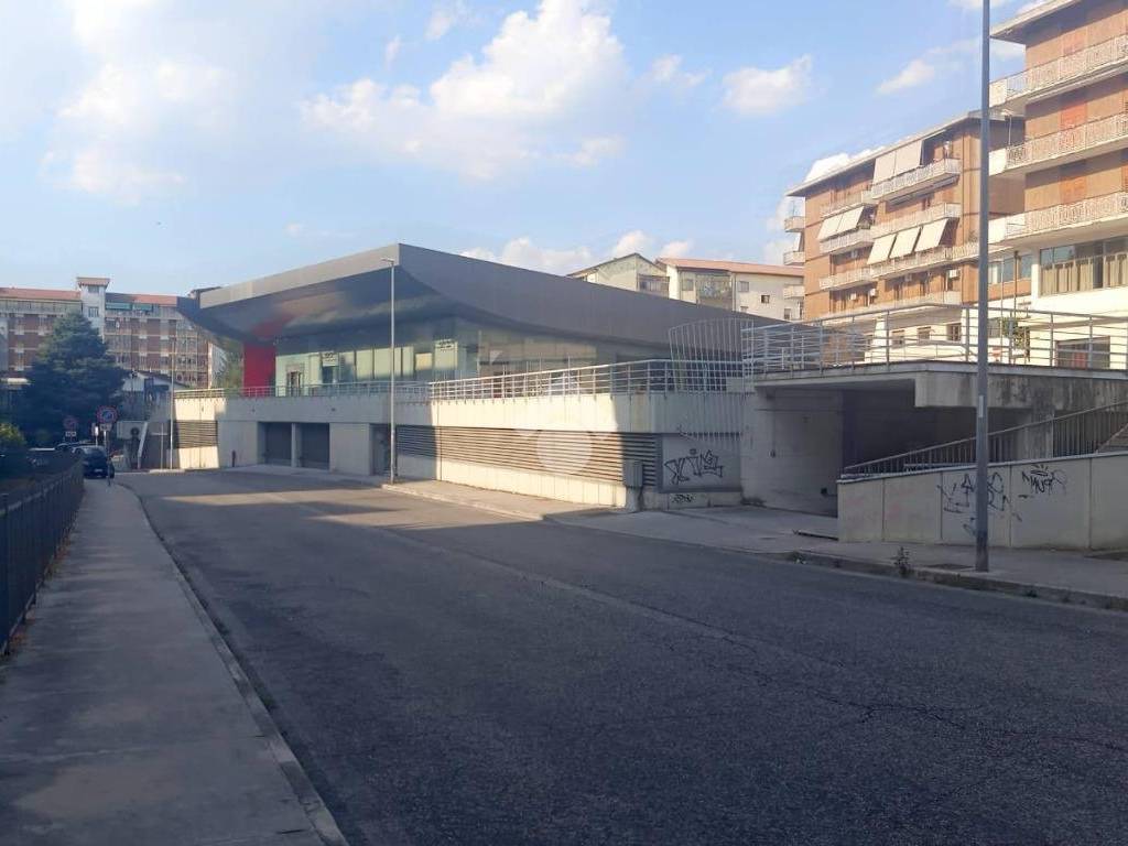 Box / garage a Avellino in Via Vincenzo Cannaviello - Foto 3