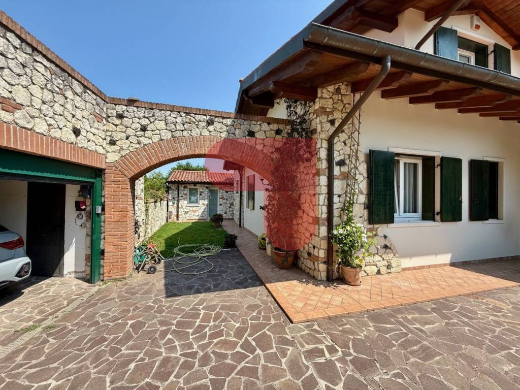 Casa indipendente a Roncà in Via la Fenice - Foto 3