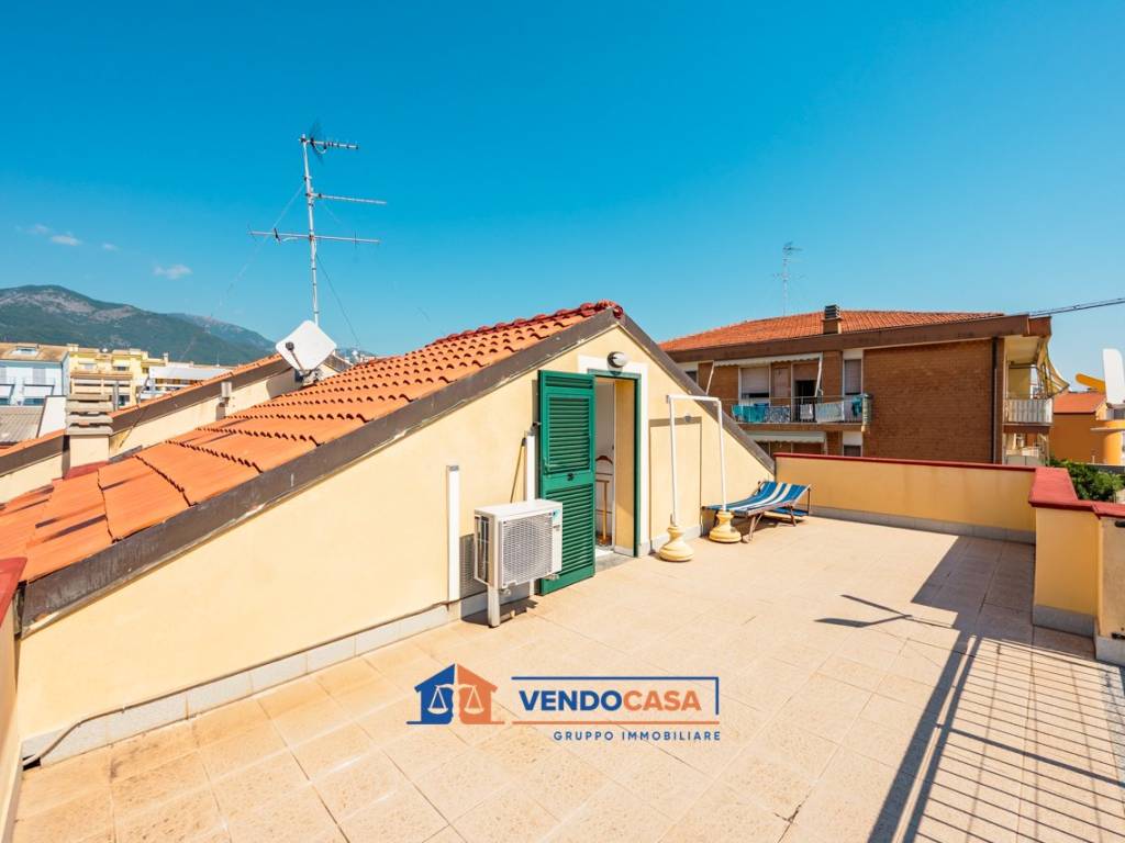 Appartamento a Loano in Via Giacomo Puccini - Foto 4
