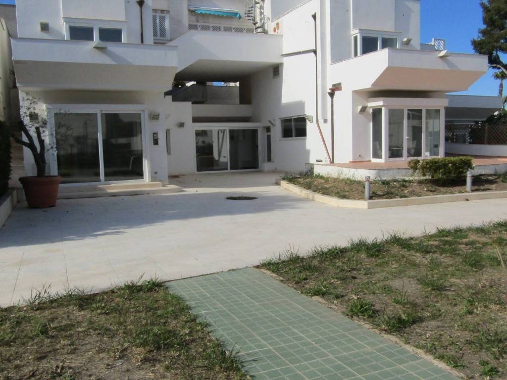 Villa a Pulsano in Viale della Casteluccia - Foto 2