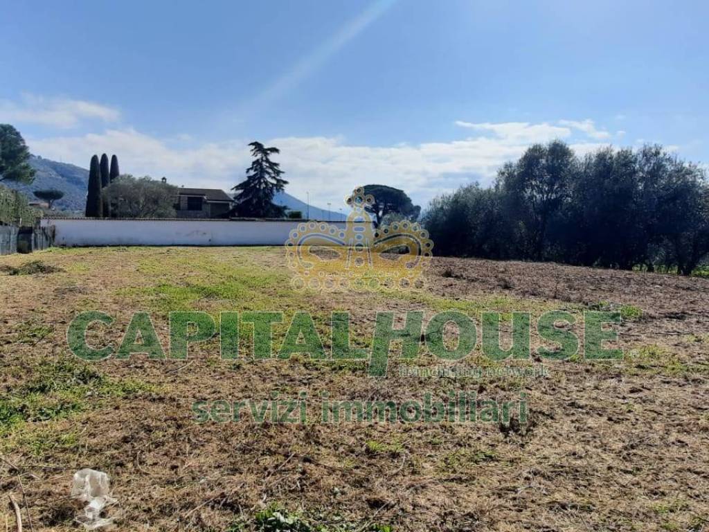 Terreno a Caserta in Via Francesco De Renzis - Foto 2