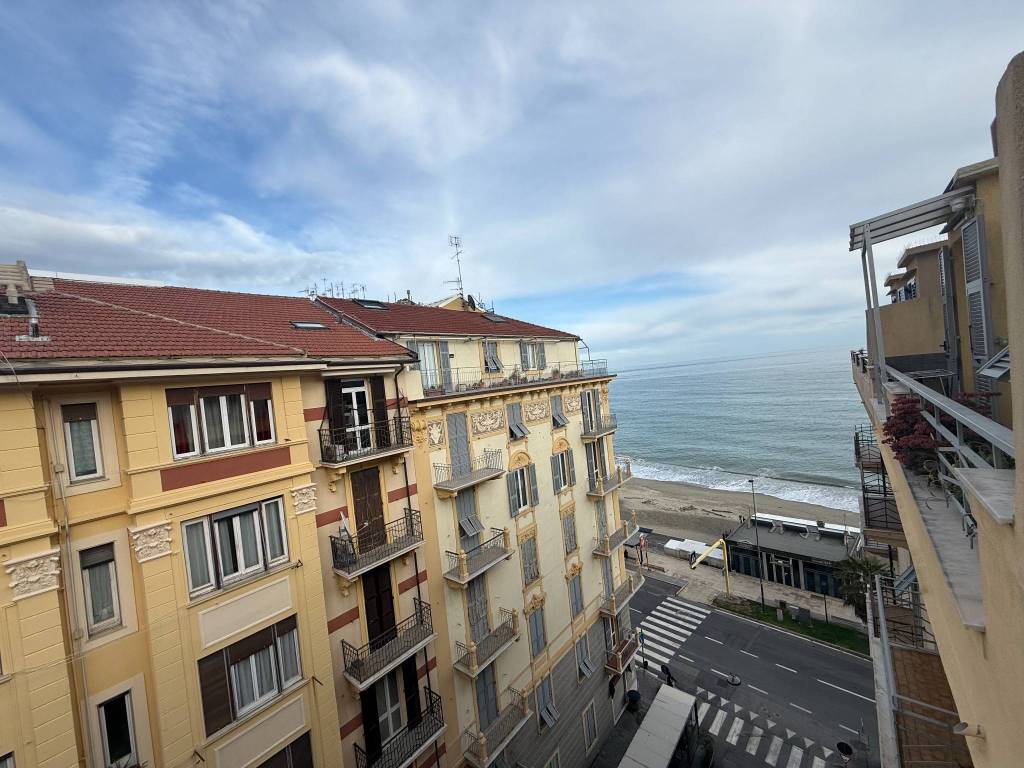 Appartamento a Savona in Via Gaetano Donizetti, 1 - Foto 5