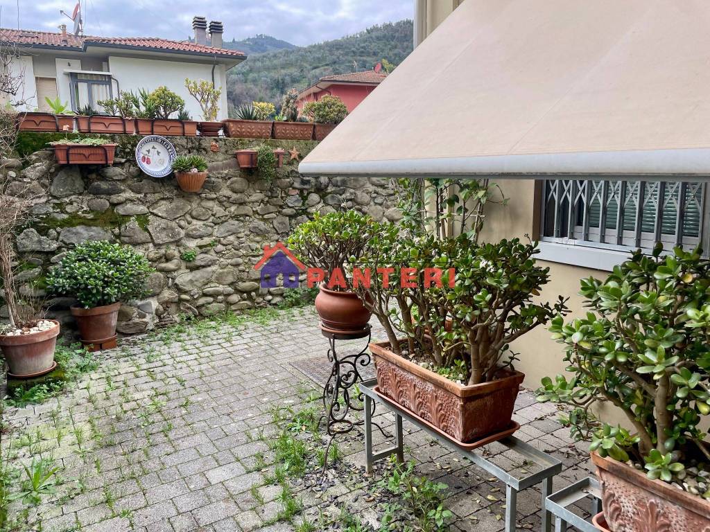 Loft / open space a Pescia in Via Antonio Nieri - Foto 3