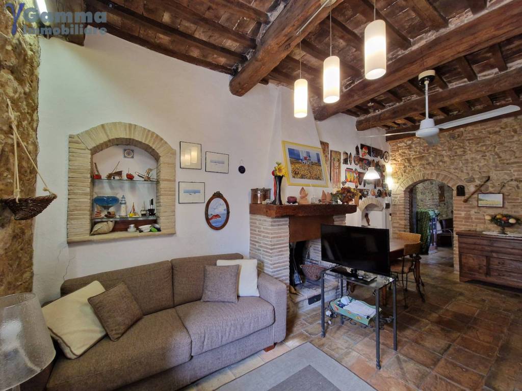 Appartamento a Magliano in toscana in Via Giuseppe Garibaldi, 16 - Foto 2
