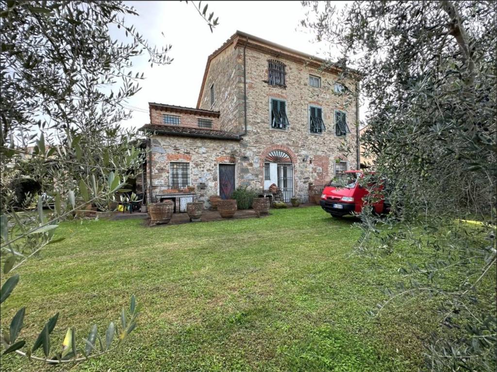 Villa a Lucca in via romana - Foto 2