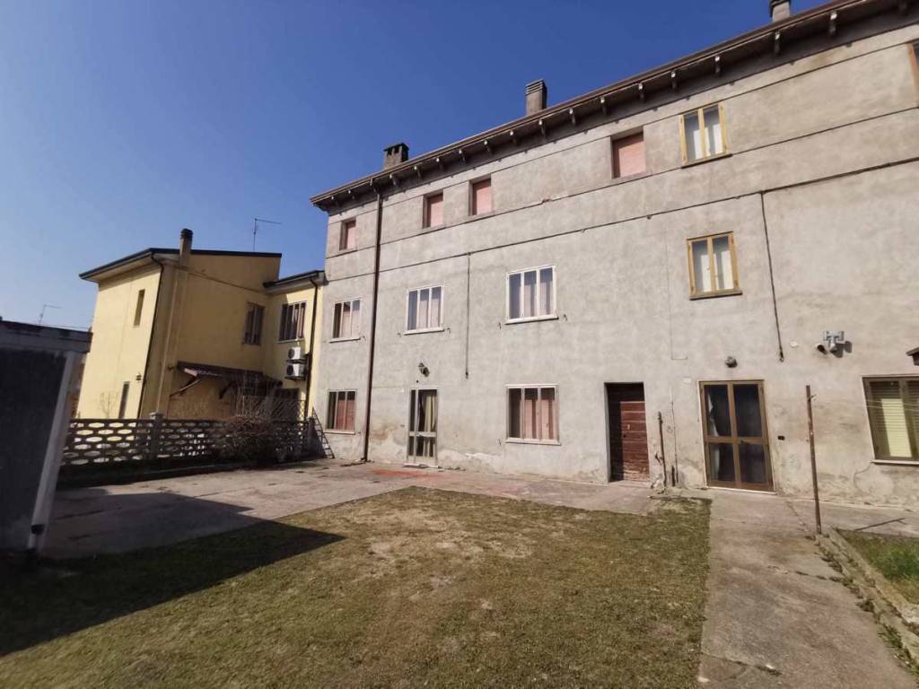 Casa indipendente a Casaleone in Via Vittorio Veneto, 23 - Foto 2
