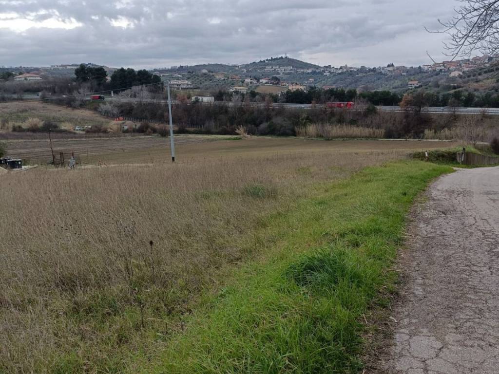 Terreno a Montesilvano - Foto 2