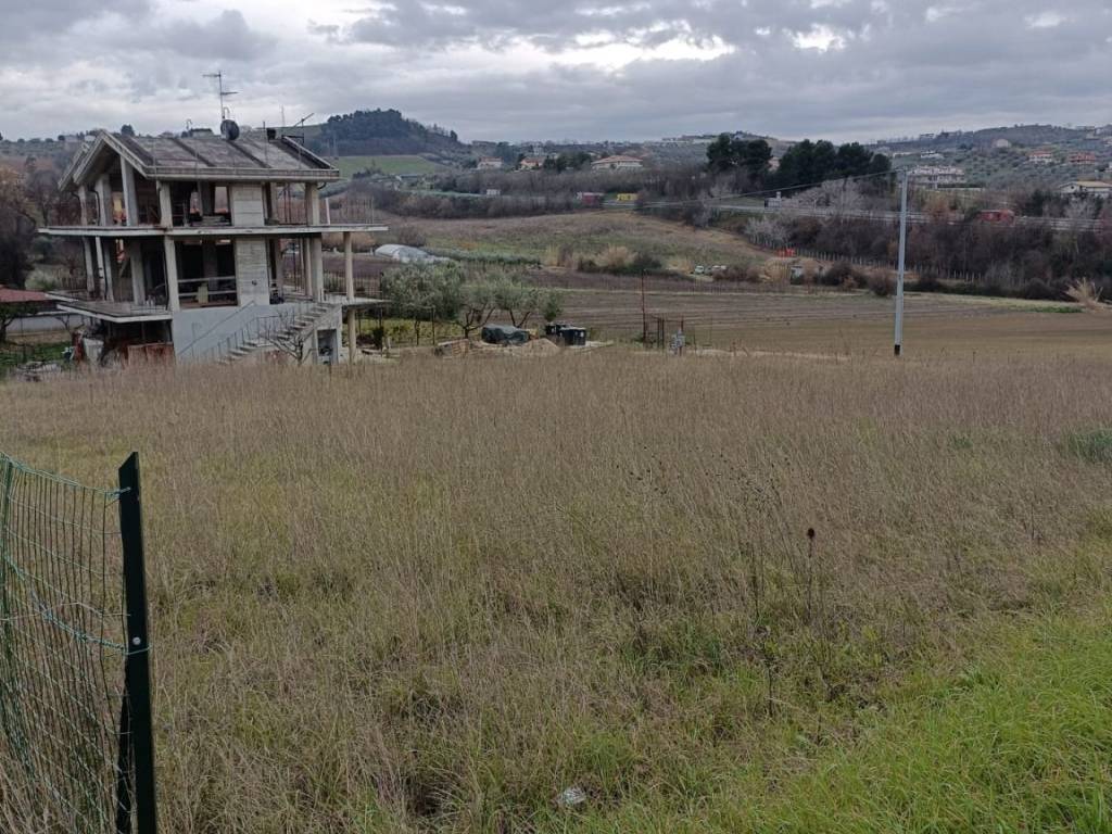 Terreno a Montesilvano - Foto 4