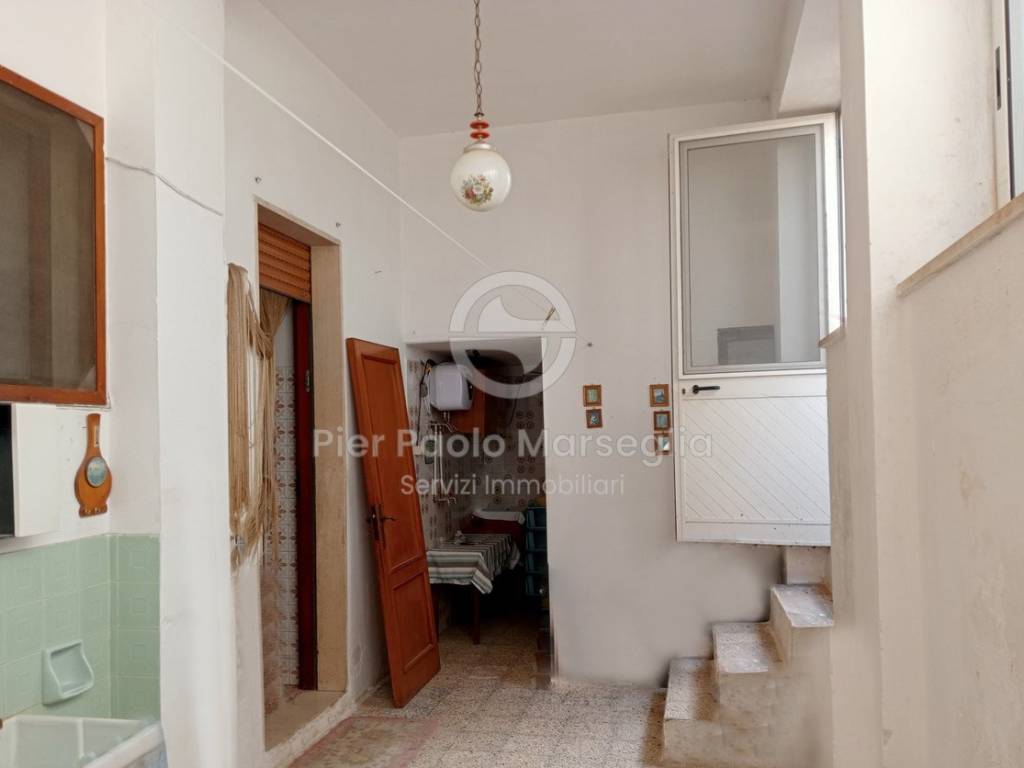 Appartamento a Carovigno in Via Eroi del Cosmo - Foto 2