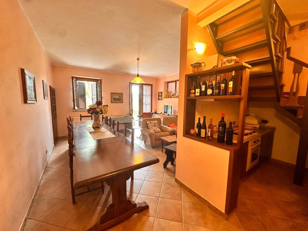 Casa indipendente a Castiglione del lago in Via Provinciale - Foto 5