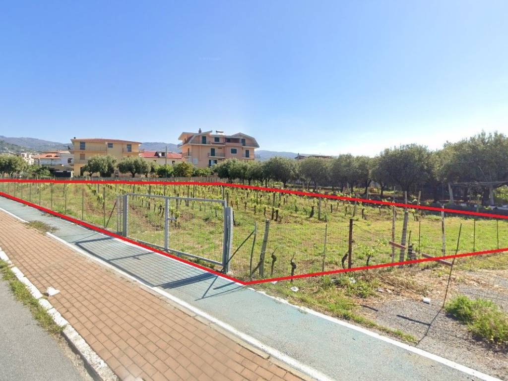 Terreno a Lamezia terme in Via Madre Teresa di Calcutta - Foto 2