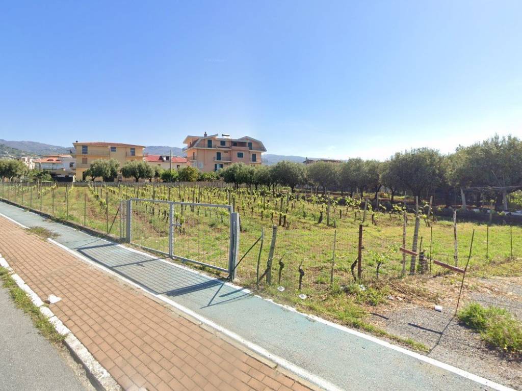 Terreno a Lamezia terme in Via Madre Teresa di Calcutta - Foto 5