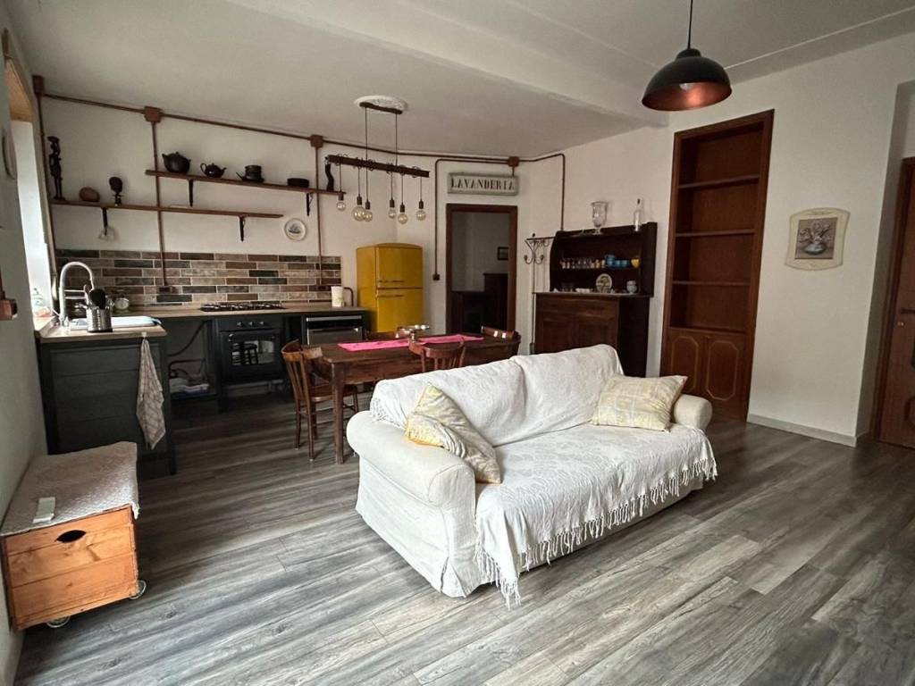 Appartamento a Nuoro in Via Ugo Foscolo - Foto 4