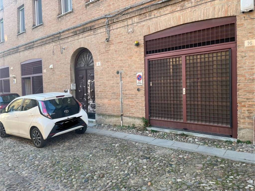 Box / garage a Ferrara in Via Della Ghiara - Foto 5