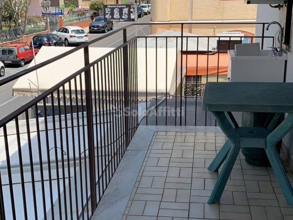 Appartamento a Giardini-naxos in Via Jannuzzo - Foto 2