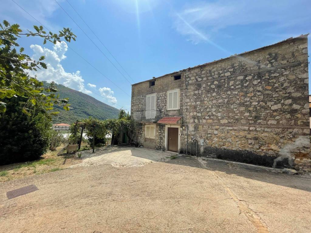 Casa indipendente a Fondi in Via delle Querce, 14 - Foto 2