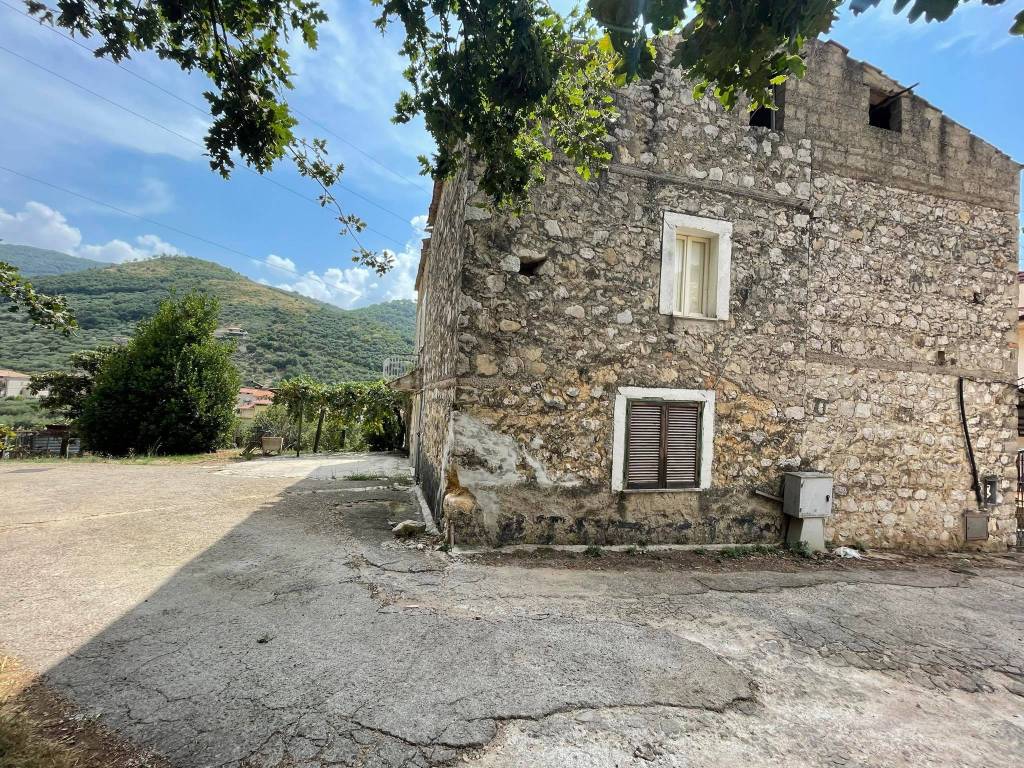 Casa indipendente a Fondi in Via delle Querce, 14 - Foto 3