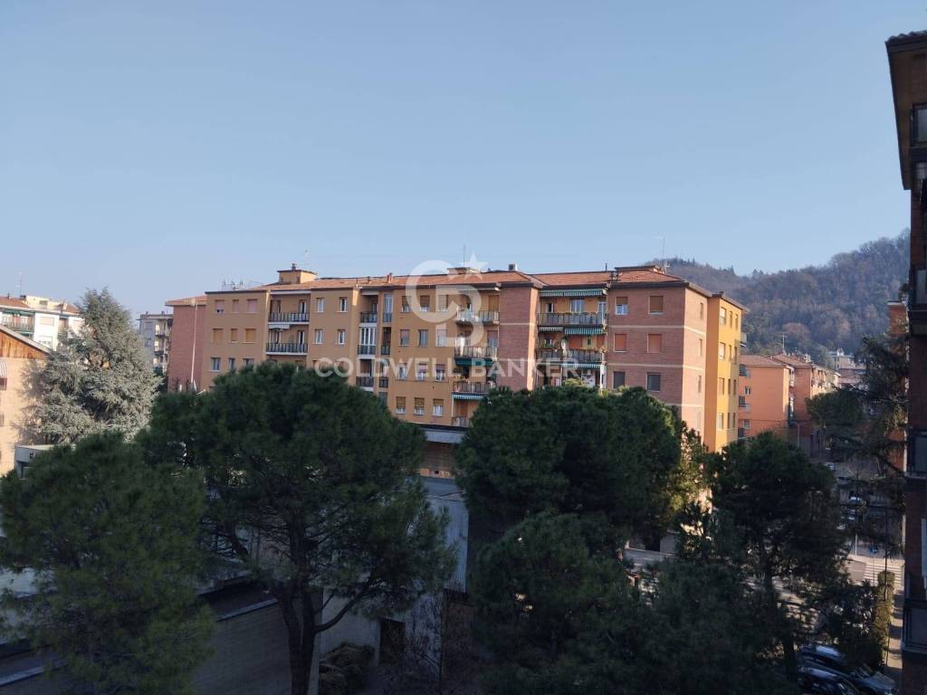Appartamento a Casalecchio di reno in via de'Carracci - Foto 3