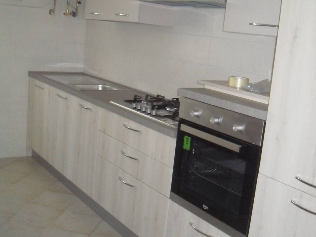 Appartamento a Asti in Via Raffaello Sanzio - Foto 3
